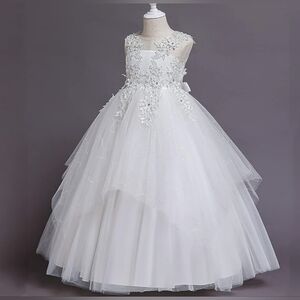 Flower Girl Dress Size 4-5Y with Petticoat & Veil